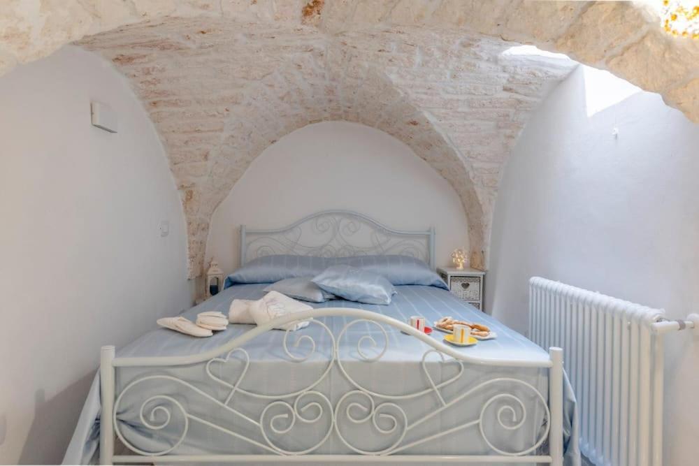 Вилла Le Alcove Del Leopardi Остуни Экстерьер фото